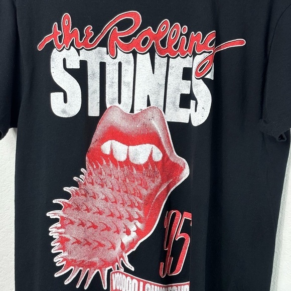 THE ROLLING STONES VOODOO LOUNGE SHORT SLEEVE WOMEN T-SHIRT SIZE MEDIUM NEW - Picture 4 of 5